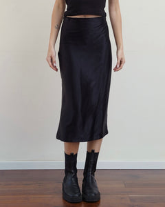 חצאית סאטן 100% משי אורך מידי