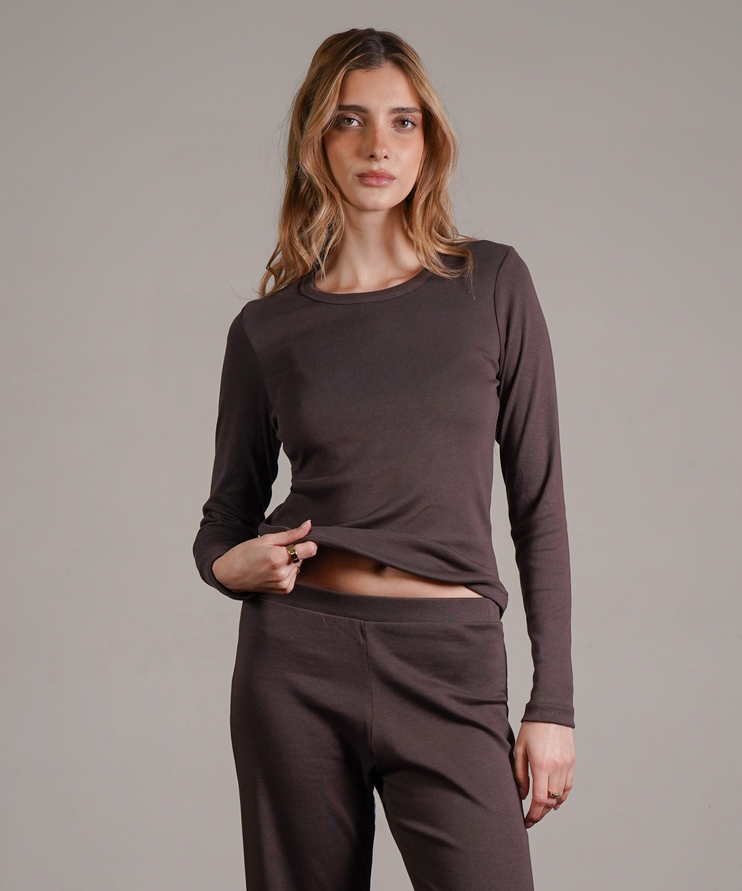 חולצת בייסיק ארוכה 100% כותנה