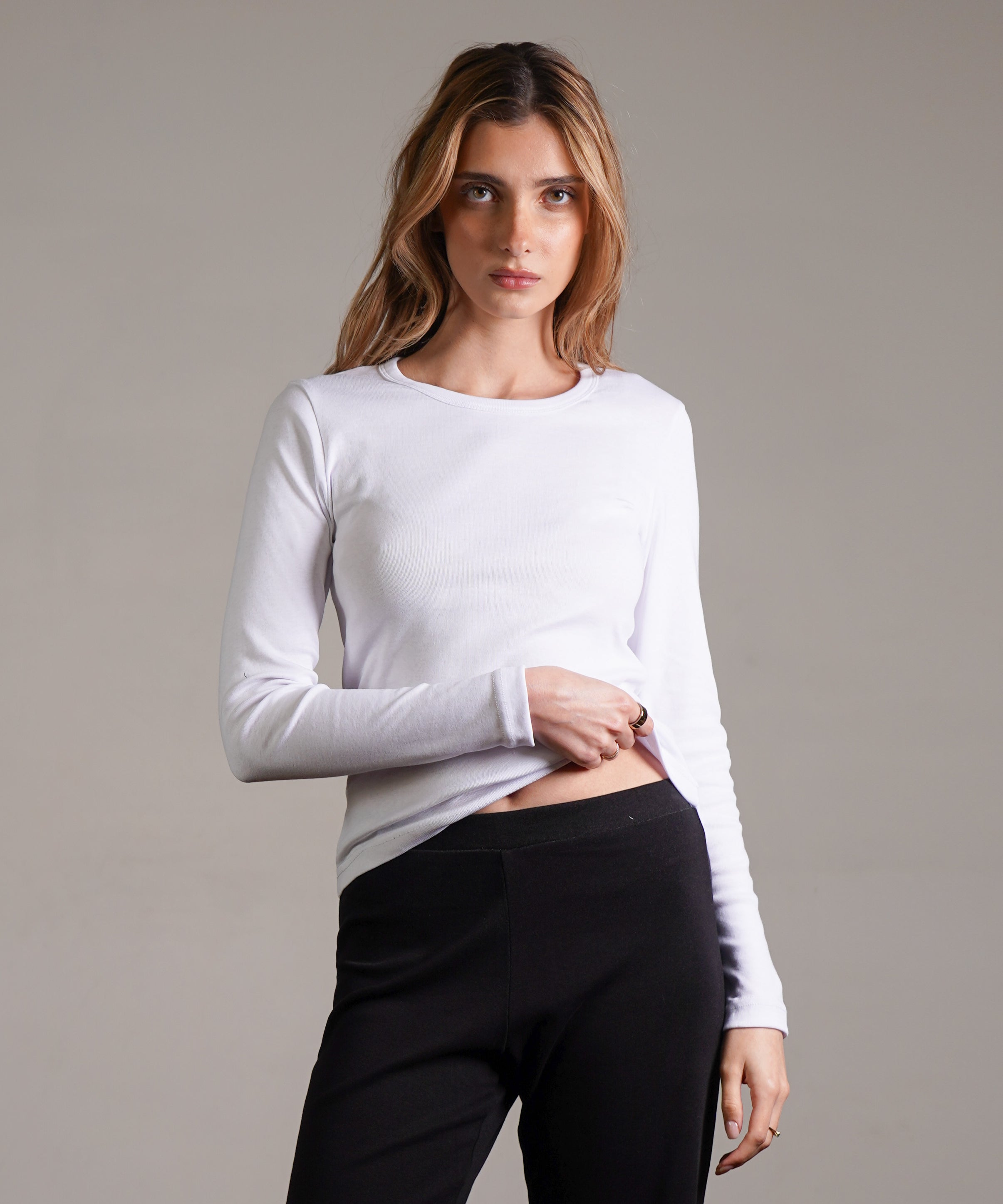 חולצת בייסיק ארוכה 100% כותנה