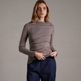 חולצה עם כיווצים 100% כותנה