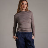 חולצה עם כיווצים 100% כותנה