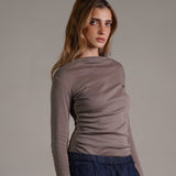 חולצה עם כיווצים 100% כותנה