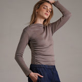 חולצה עם כיווצים 100% כותנה