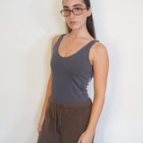 גופיית וי 100% כותנה