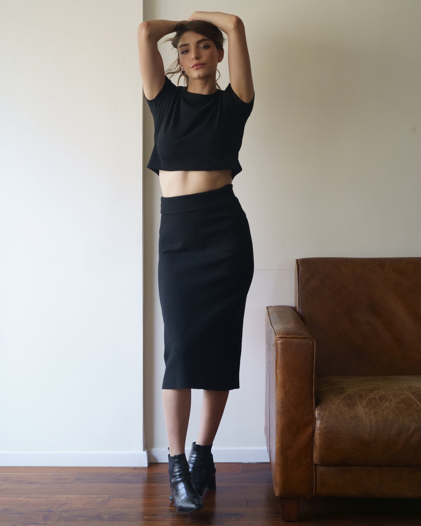 100% Cotton Cropped Tee (Black)